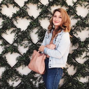 Meet your Posher, Maddie